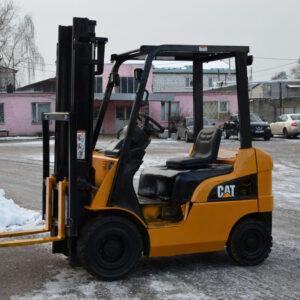 Вилочный автопогрузчик кара Caterpillar DP15NT — БУ